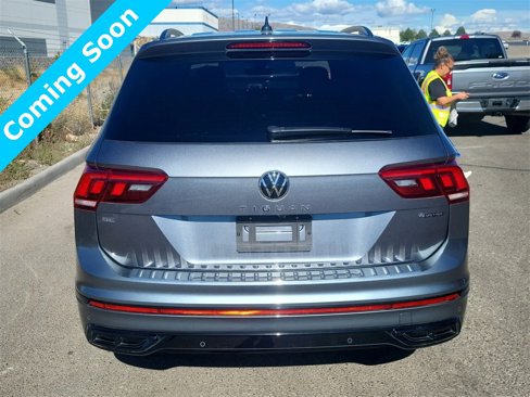 Used 2022 Volkswagen Tiguan SE R-Line image 5