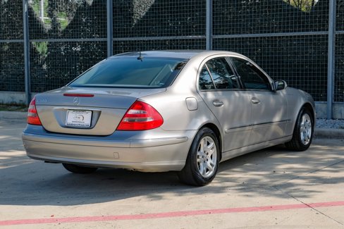 Used 2003 Mercedes-Benz E 320 Sedan image 10