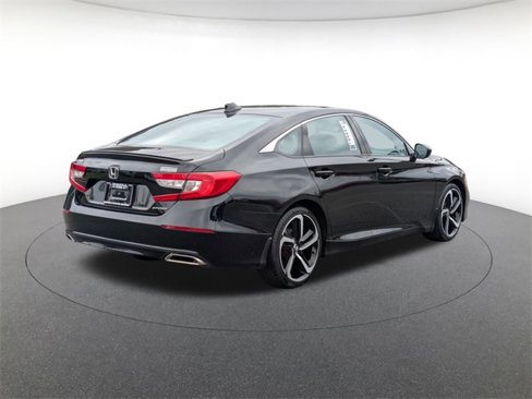 Used 2022 Honda Accord Sport image 3