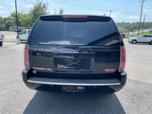Used 2008 GMC Yukon XL Denali image 6