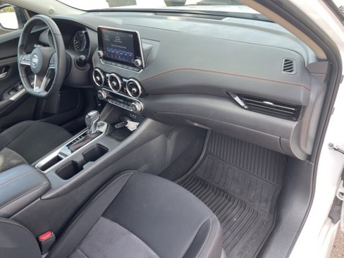 Used 2023 Nissan Sentra SR w/ Midnight Edition Package image 18