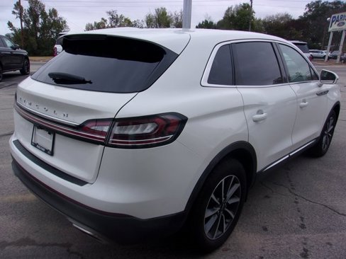 Used 2021 Lincoln Nautilus AWD image 8