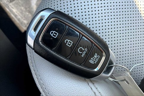 Certified 2022 Hyundai Kona Limited image 14