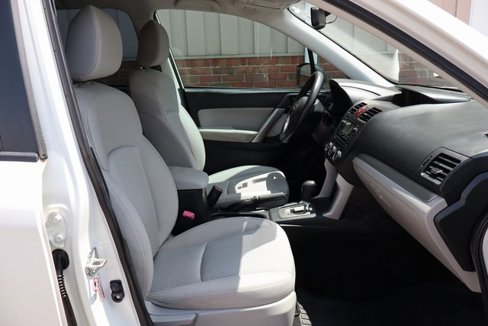 Used 2015 Subaru Forester 2.5i w/ Alloy Wheel Package image 40