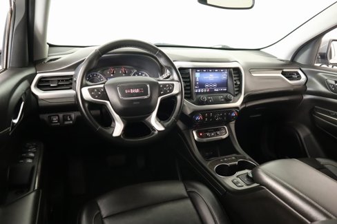 Used 2023 GMC Acadia SLT image 2