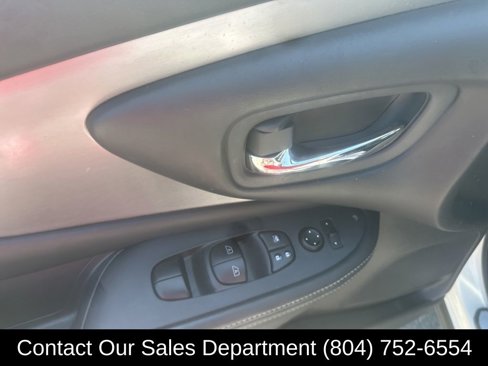 Used 2019 Nissan Murano S image 10