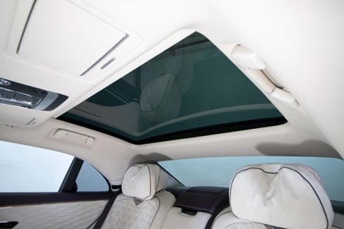 Used 2021 Bentley Flying Spur W12 image 41