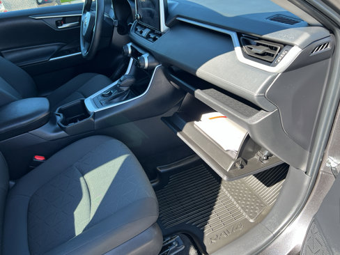 Used 2024 Toyota RAV4 XLE image 26