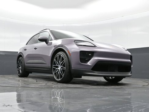Certified 2024 Porsche Macan 4 Electric image 41