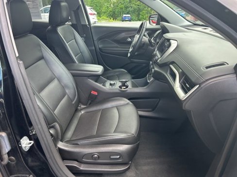 Used 2024 GMC Terrain SLT image 37