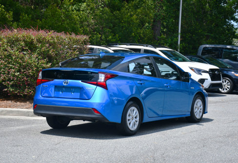 Used 2019 Toyota Prius LE image 4
