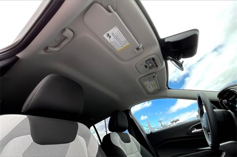 Used 2025 Chevrolet Trax LS image 22