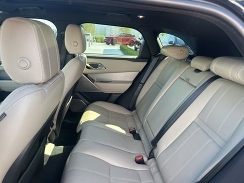 Used 2018 Land Rover Range Rover Velar R-Dynamic SE image 10