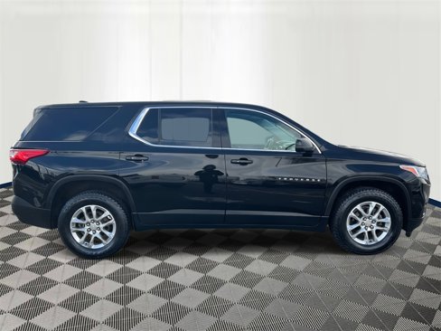 Used 2021 Chevrolet Traverse LS image 6