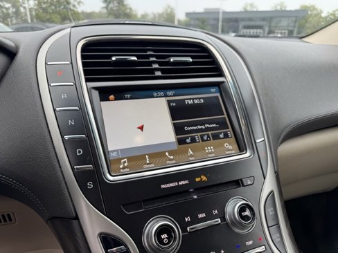 Used 2018 Lincoln MKX Select w/ Select Plus Package image 16