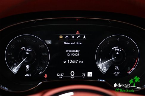 Used 2022 Bentley Bentayga image 30