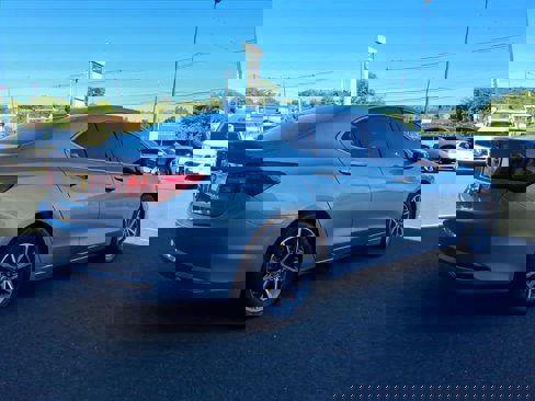 Used 2020 Acura TLX image 2