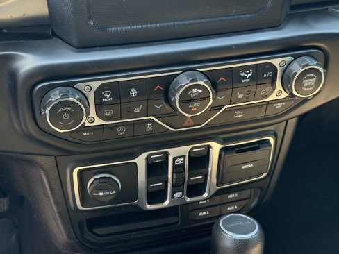 Used 2020 Jeep Gladiator Sport w/ Quick Order Package 24S image 22