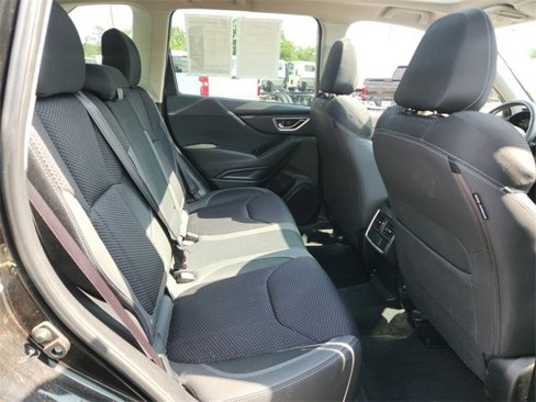 Used 2022 Subaru Forester Premium image 14