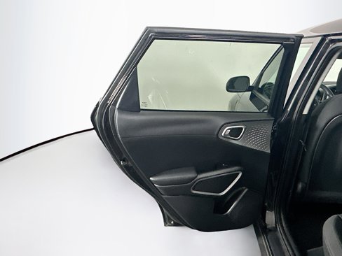 Used 2024 Kia Soul LX w/ Option Group 015 image 31
