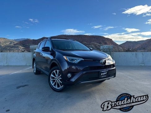 Used 2017 Toyota RAV4 Limited image 2