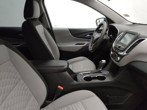 Used 2018 Chevrolet Equinox LS image 21