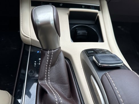 Used 2017 Lexus ES 350 image 19