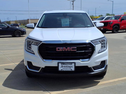 Used 2024 GMC Terrain SLE image 7