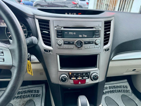 Used 2011 Subaru Outback 2.5i image 16