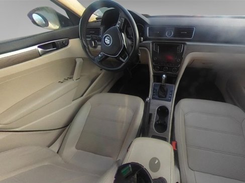 Used 2016 Volkswagen Passat 1.8T SE w/ Lighting Package (P06) image 8