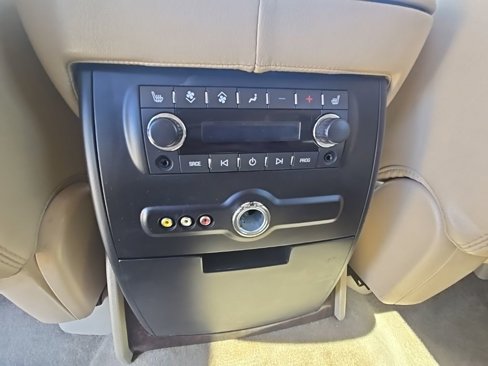Used 2012 Cadillac Escalade ESV Luxury image 38
