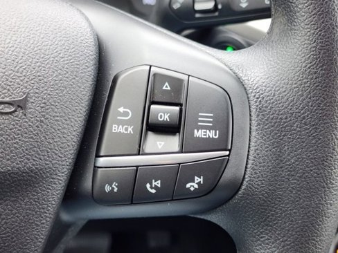 Used 2022 Ford Escape SE w/ SE Sport Appearance Package image 16