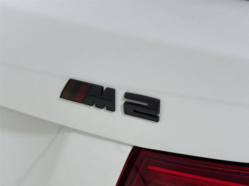 Used 2018 BMW M2 image 31