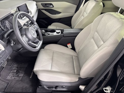 Used 2024 Nissan Rogue SV image 7