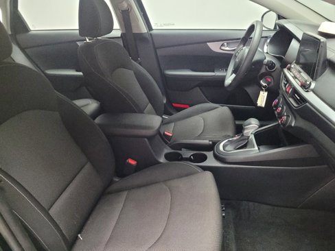 Used 2023 Kia Forte LXS image 21