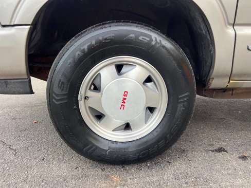 Used 2000 GMC Jimmy SLS w/ Pwr Convenience Pkg image 12