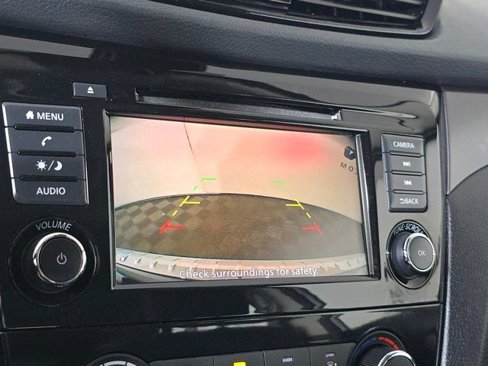 Certified 2022 Nissan Rogue Sport S image 32