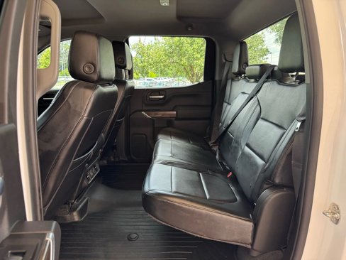 Used 2019 Chevrolet Silverado 1500 RST w/ Z71 Off-Road Package image 18