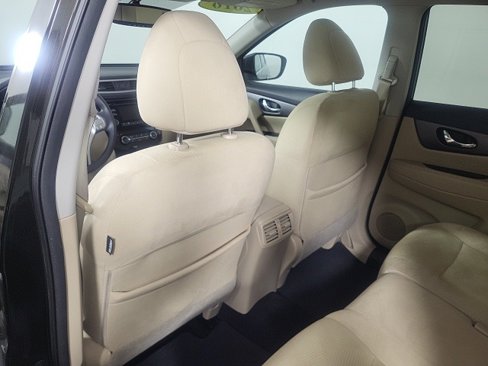 Used 2016 Nissan Rogue SV w/ SV Moonroof Package image 23