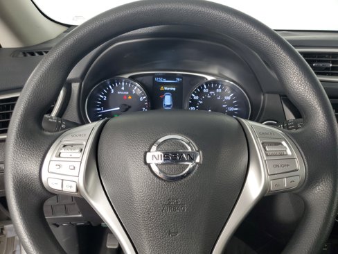Used 2014 Nissan Rogue SV image 23