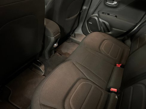 Certified 2021 Jeep Renegade Latitude w/ Sun & Sound Group image 11
