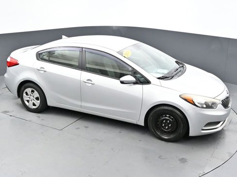 Used 2016 Kia Forte LX image 27