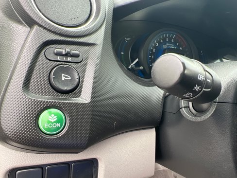 Used 2014 Honda Insight LX image 26