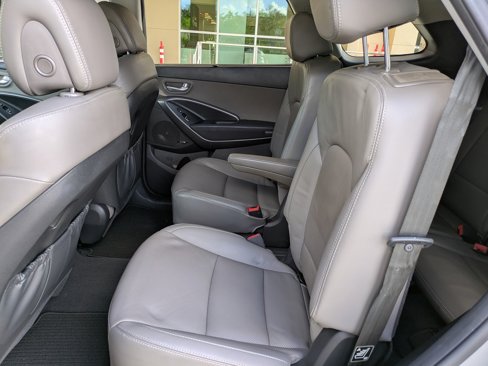 Used 2015 Hyundai Santa Fe Limited w/ Option Group 04 image 16