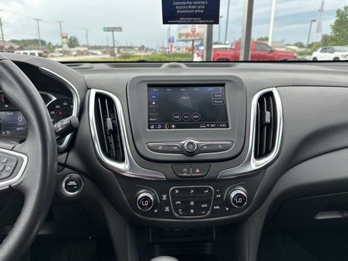 Used 2022 Chevrolet Equinox LT image 20