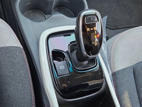 Used 2017 Chevrolet Bolt LT image 12
