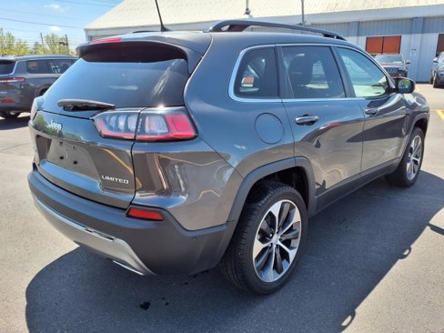 Used 2022 Jeep Cherokee Limited w/ Elite Package image 5