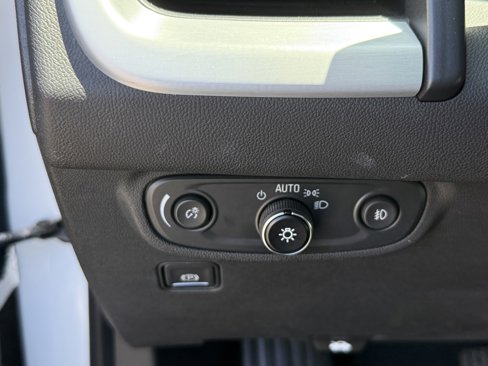 Used 2020 GMC Terrain SLT image 18
