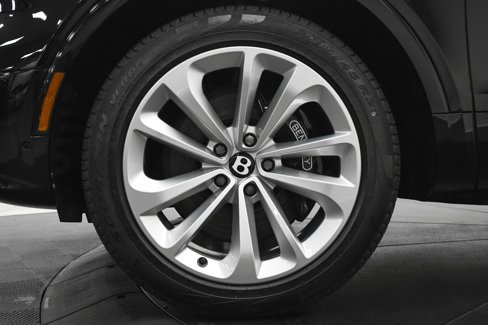 Used 2024 Bentley Bentayga Extended Wheelbase image 31