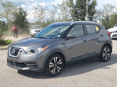 Certified 2020 Nissan Kicks SV image 32